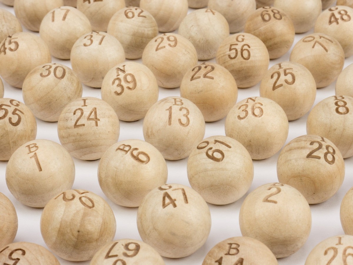 Bolas de Bingo en Madera (Juego de 75) 7/8 Pulgadas